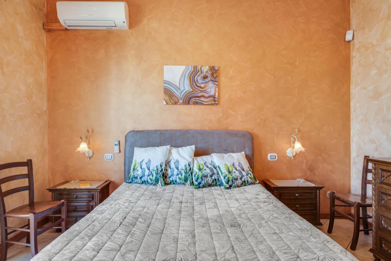Roomy And Bright Apartment With Balconies X6 Катания Экстерьер фото